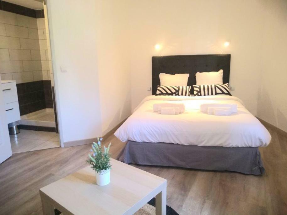 Hotel Renaissance Martigues Kültér fotó