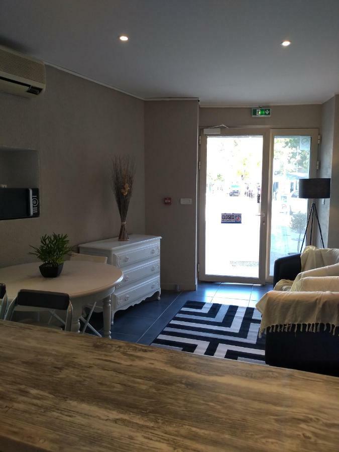 Hotel Renaissance Martigues Kültér fotó